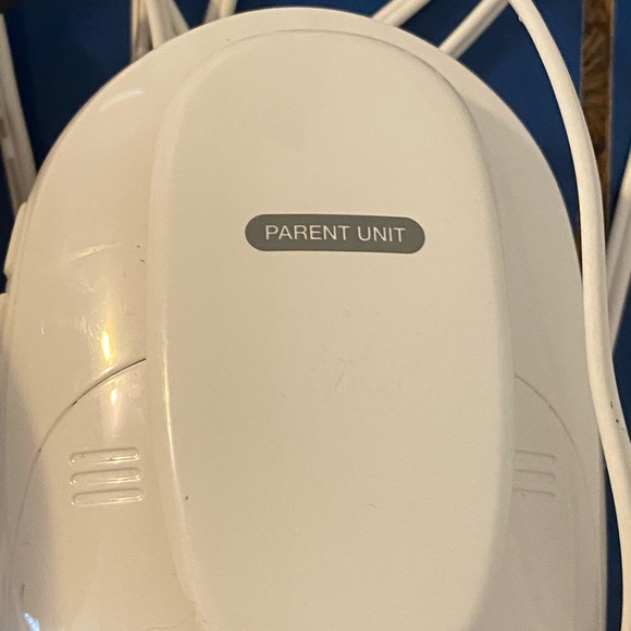 Pre-owned VTech baby monitor. In working condition and no longer needed. - Picture 5 of 9